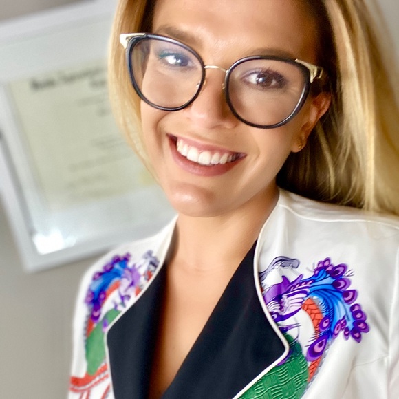 Meet your Posher, Gigi - Picture 2 of 2